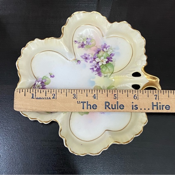 Vintage ROYAL RUDOLSTADT Prussia Hand-painted Clover leaf shaped Dish - Picture 6 of 11